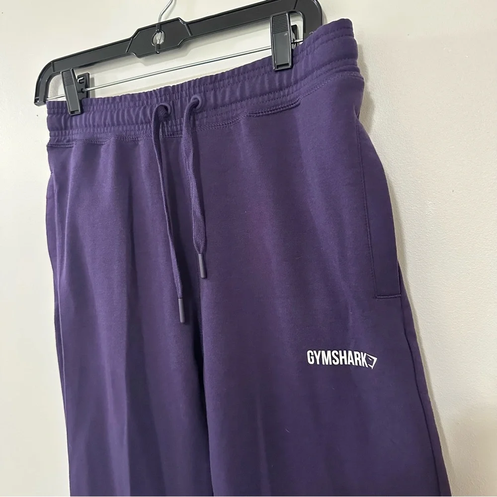 Gymshark Joggers In Purple Size Women’s Medium Zippers At‎ Ankles
